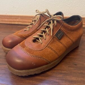 Vintage Armadillos by Morgan Quinn Brown Suede Leather Lace-Up Shoes USA Size 8